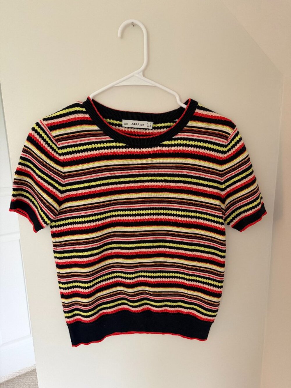 Zara Multicolored Knit Tee Size Small